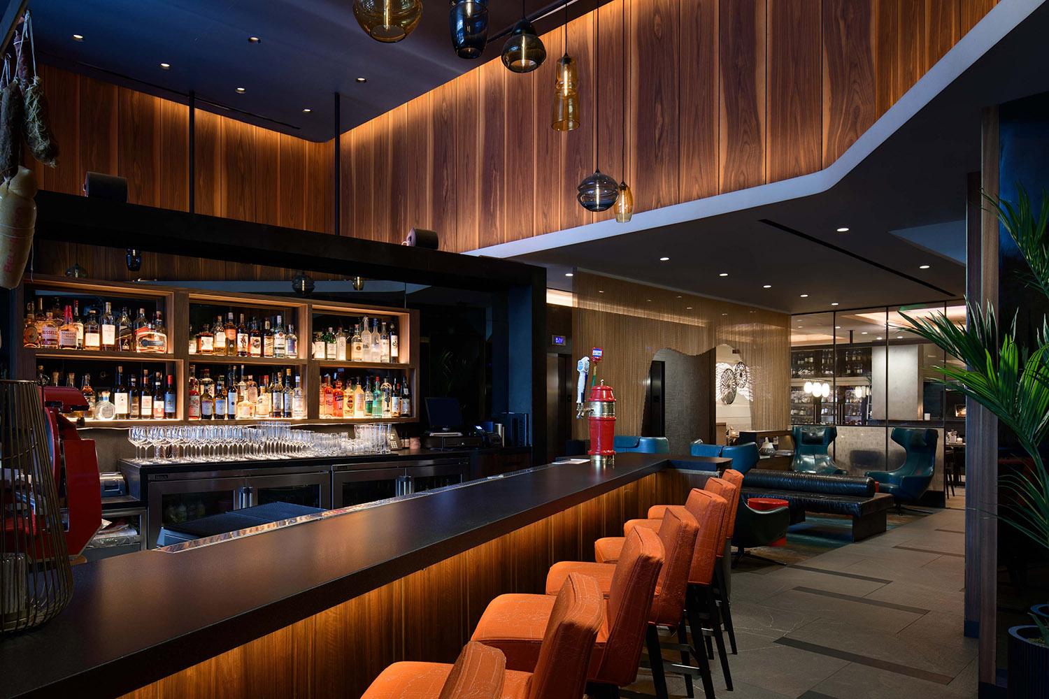 Dining image 3